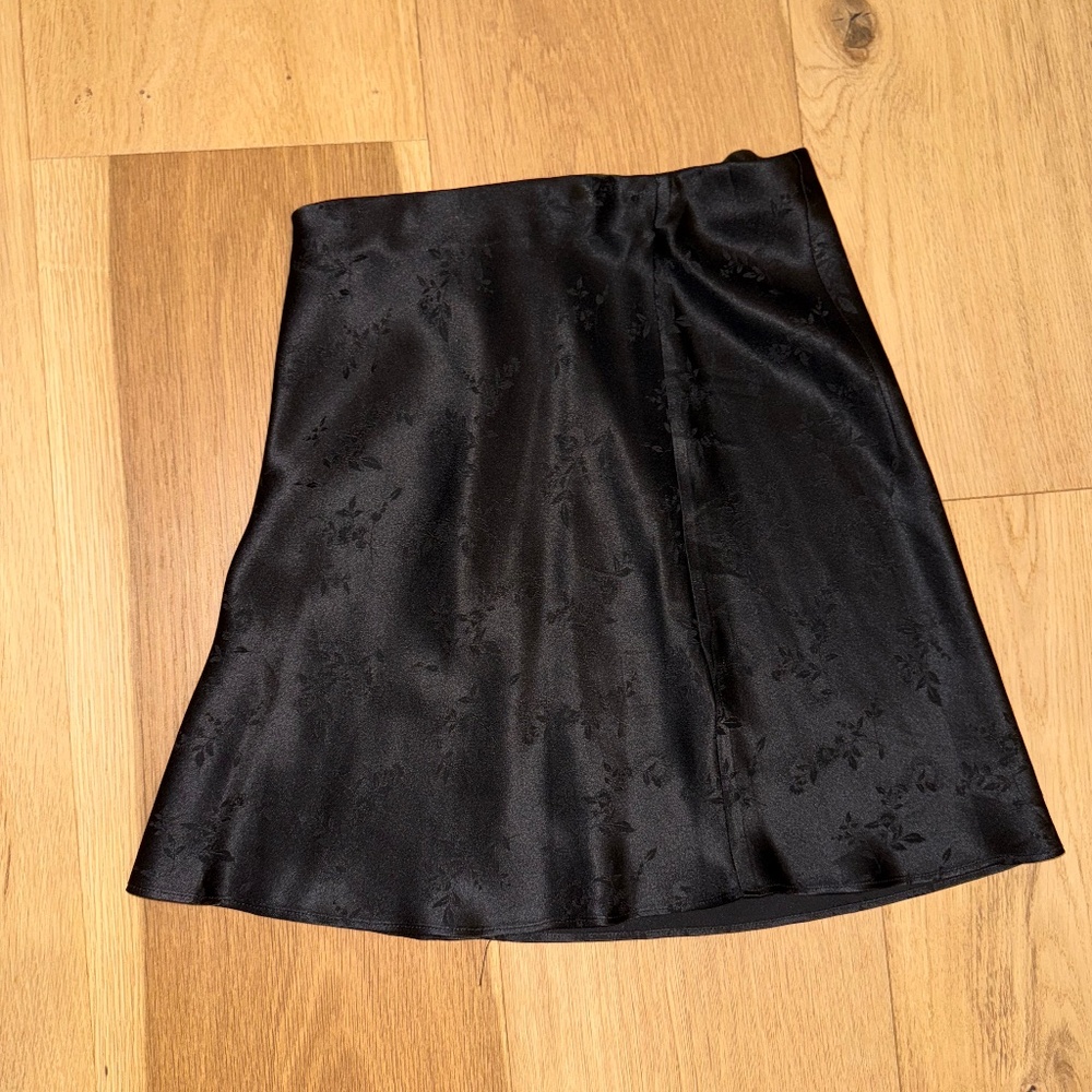 Elegant Black Women's Skirt